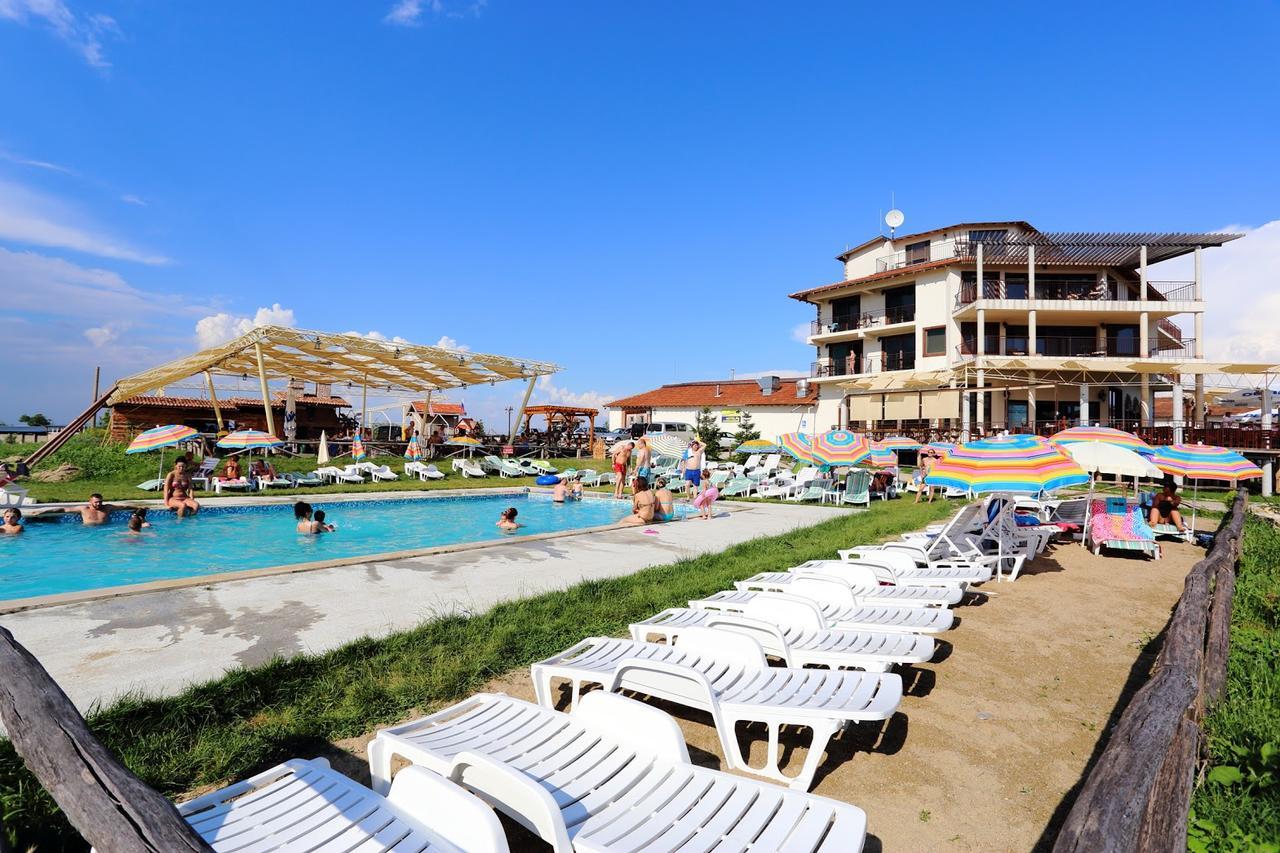 Seven Generations Winery Hotel Mechka エクステリア 写真
