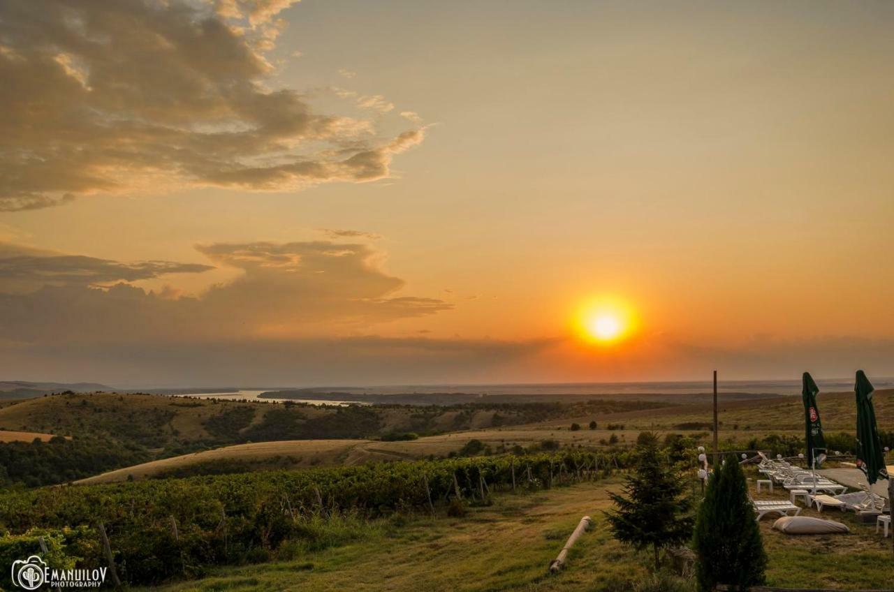 Seven Generations Winery Hotel Mechka エクステリア 写真