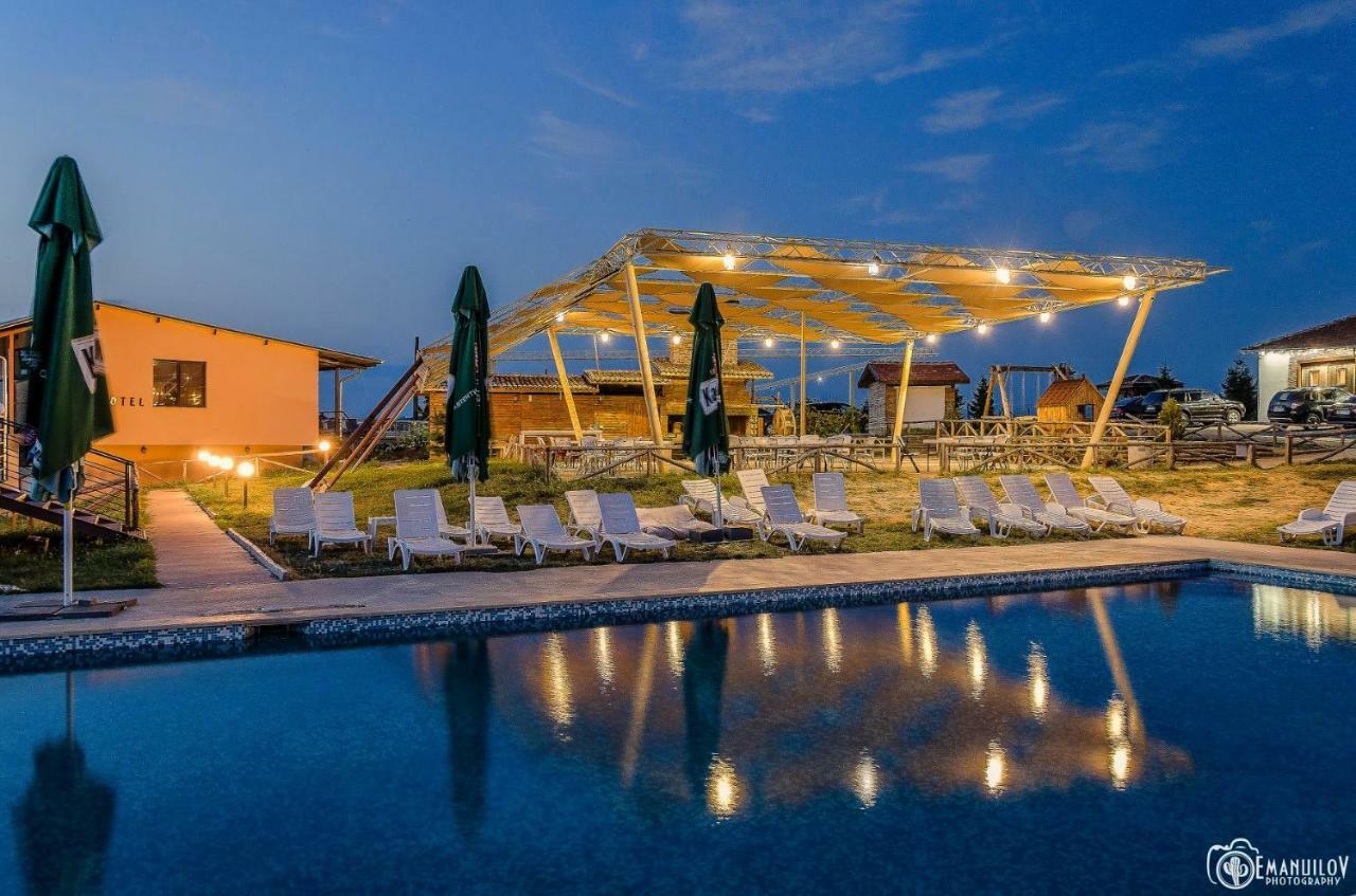 Seven Generations Winery Hotel Mechka エクステリア 写真